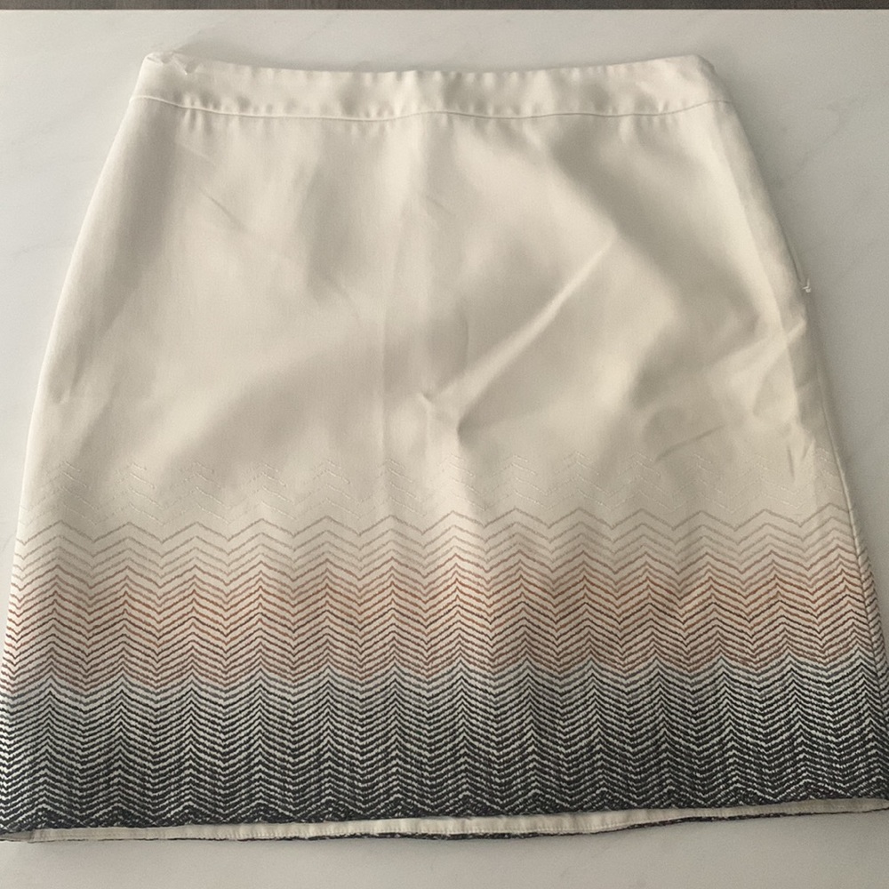 White House Black Market Skirt Size 4